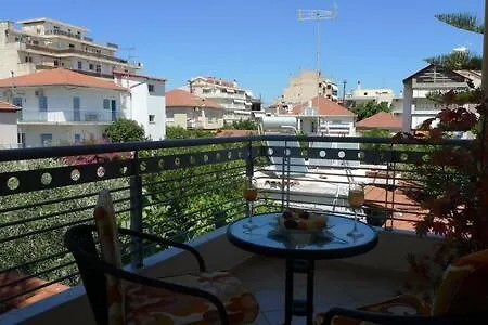 Luxurious Newly Built Maisonette In *