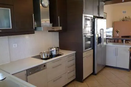 Apartamento Luxurious Newly Built Maisonette In